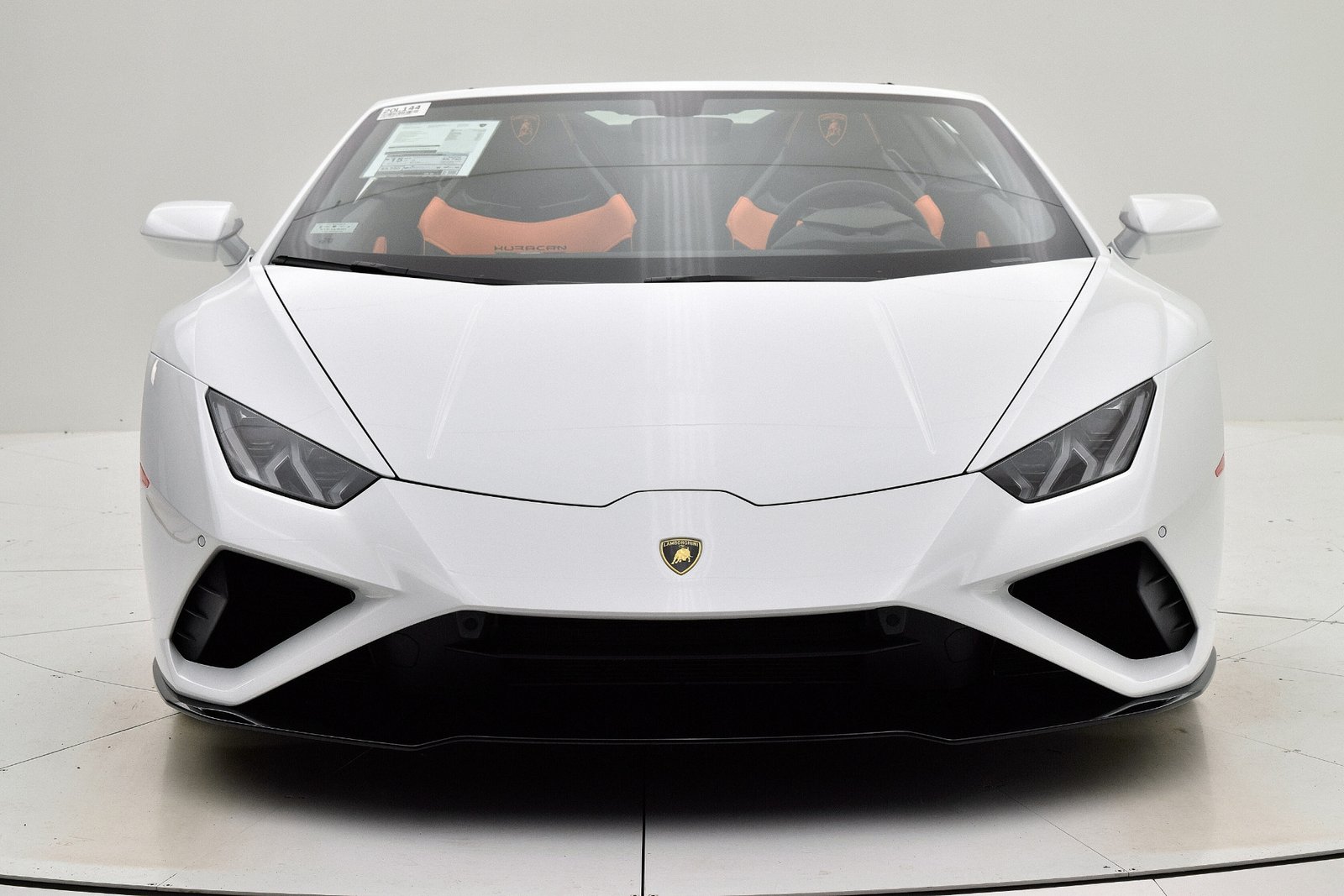 Lamborghini Huracan EVO Spider Interior